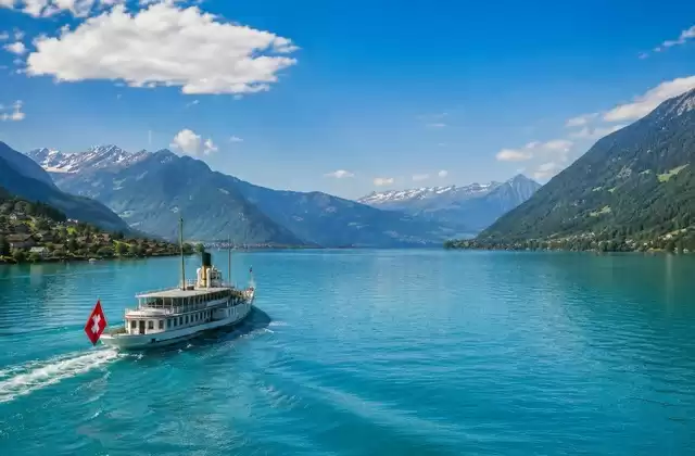 En los lagos de Thun y Brienz