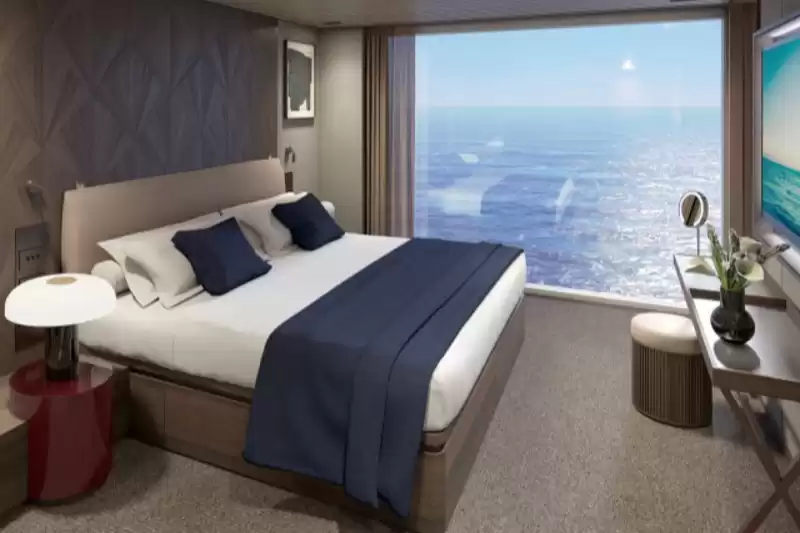 Suite orientada a proa con balcón grande
